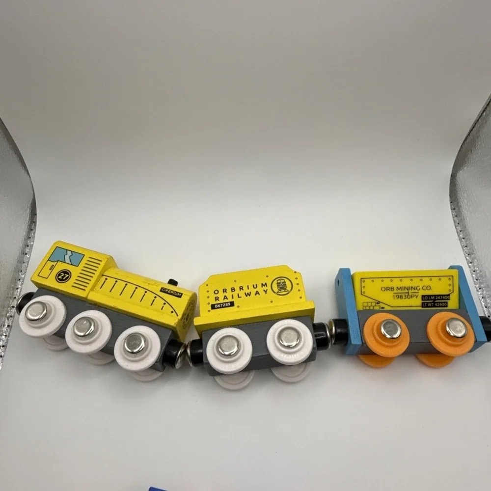 Orbrium Wooden Train Cars Lot Brio Thomas Compatible Lot Of 8 EUC